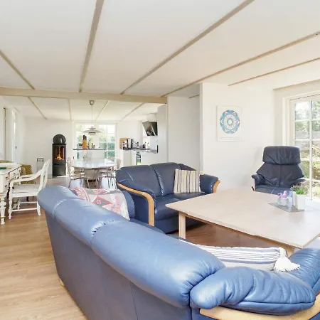 펜션 Three-bedroom In 3